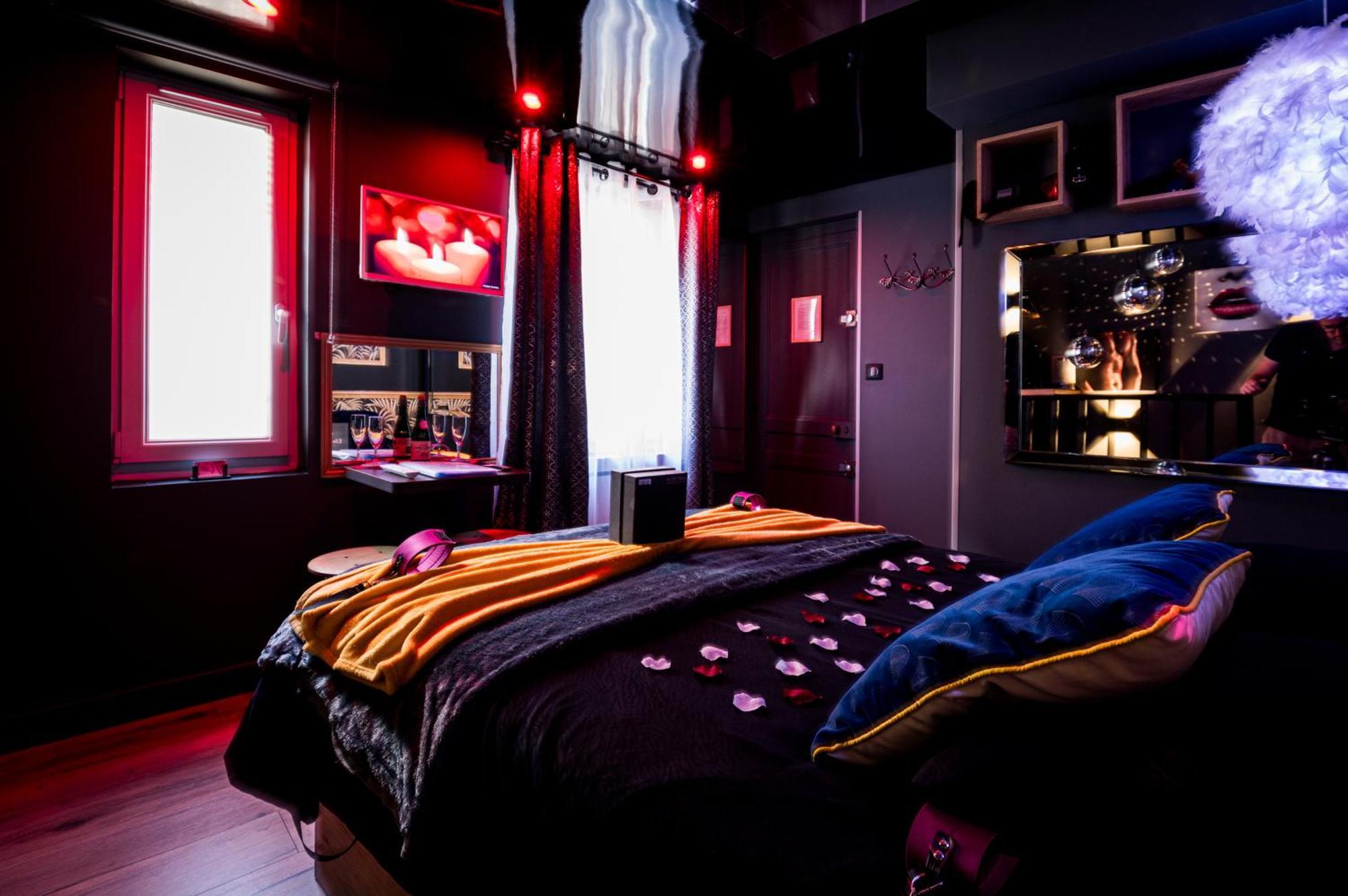 Loveroom Sauna, Balneo, Parking Prive Dans Le Centre De Honfleur Szoba fotó